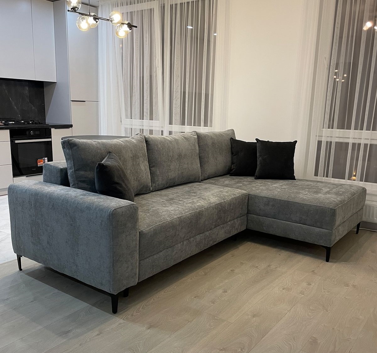 Modern L-Shaped Sectional Sofa